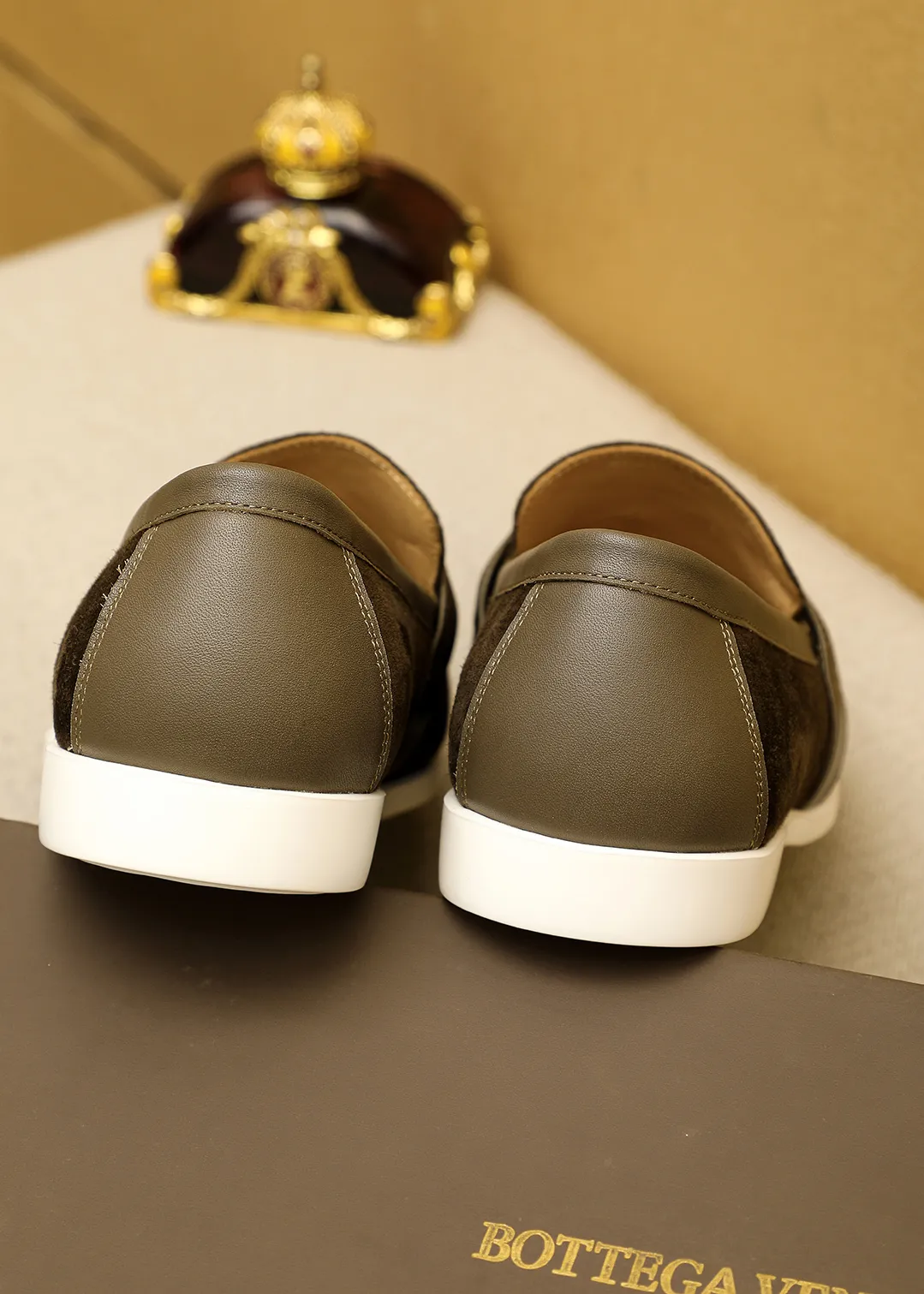 Men's men's shoes 💰580 💐Bottega Venetta [BV] Hong Kong - counter synchronization 🔥Summer new models are popular on the official website! Original 1⃣:1⃣ production✊💯💯, top-quality original product, exclusive first release, carefully crafted, full of European flavor, gentleman style, upper material, imported top layer frosted cowhide, cowhide leather lining, imported original outsole, comfortable and wear-resistant. 4 colors available! Code number: 39-44 (38.45.46🉑️customized)
